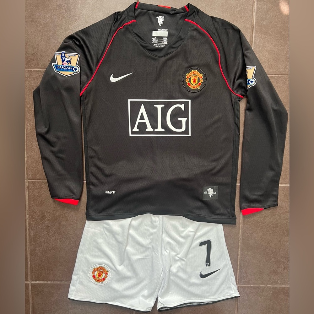 Kids Ronaldo Manchester United 2008 Retro Jersey with Shorts -Size XXL Kids # 28